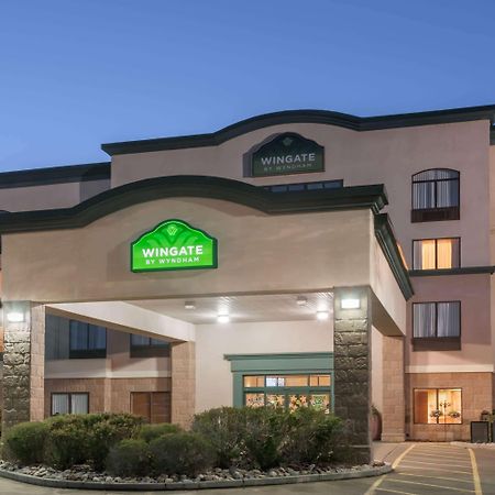 Отель Wingate By Wyndham - Edmonton West Экстерьер фото